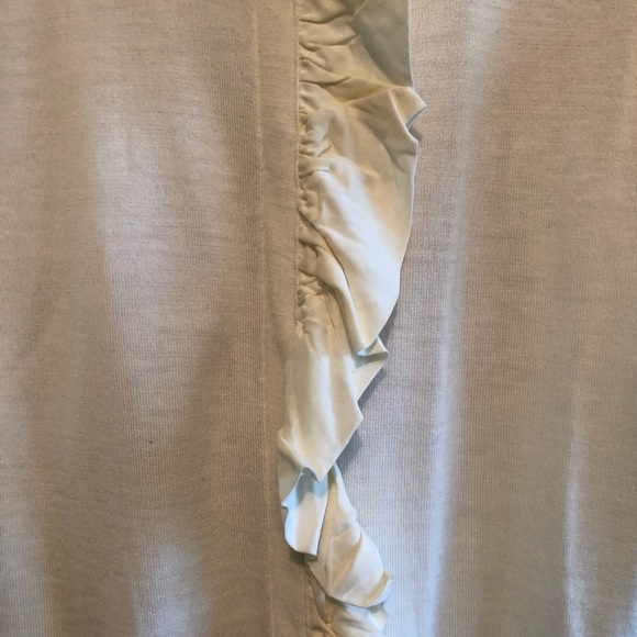 🏷️ j.crew cream color ruffle button snap cardigan - Picture 7 of 16